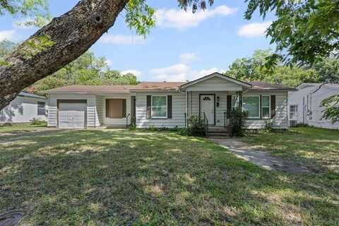 304 Myers Avenue, Cleburne, TX 76033