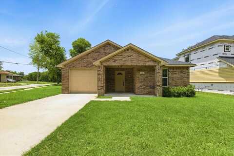 212 Mineral Wells Street, Terrell, TX 75160