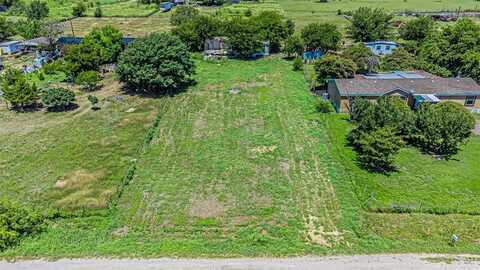 8801 Kelly Lane, Alvarado, TX 76009