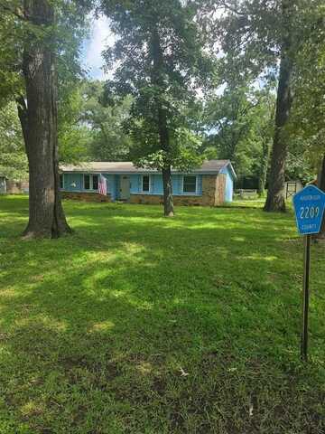 2301 An County Road 2209, Palestine, TX 75803