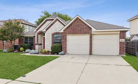 9508 Fox Hill Drive, Fort Worth, TX 76131