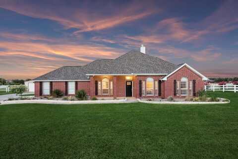 10332 Round Hill Road, Fort Worth, TX 76131