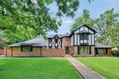 501 Cottonwood Place, Fairview, TX 75069