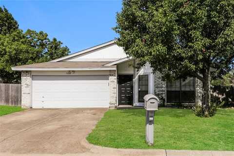 7300 Wayfarer Trail, Fort Worth, TX 76137
