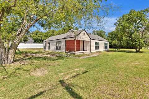 501 N Miller Street, Decatur, TX 76234
