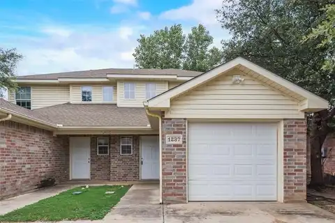 1237 Village Garden Drive, Azle, TX 76020
