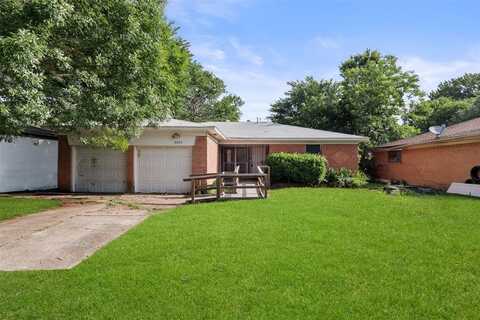 8923 Jennie Lee Lane, Dallas, TX 75227