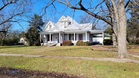 909 W Broadway, Clarksville, TX 75426