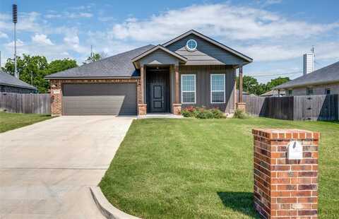 1402 N Mason Street, Bowie, TX 76230