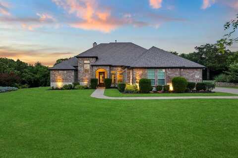 1090 Stone Trail Lane, Crossroads, TX 76227
