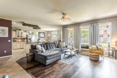 17425 White Hawk Drive, Edmond, OK 73012