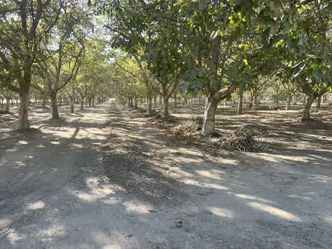 6510 Idaho Ave., Hanford, CA 93230