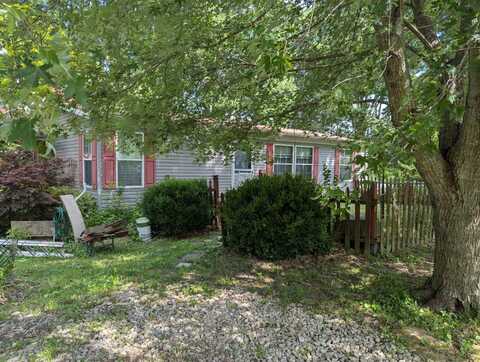 9407 N. 600th St., Robinson, IL 62454