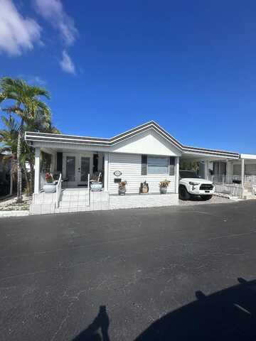 325 Lone Pine Ln, Hallandale Beach, FL 33009