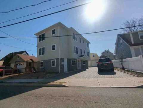 36 Pulaski Ave, Wallington, NJ 07057