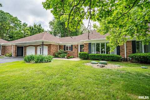 1026 AUDUBON Drive, Pekin, IL 61554
