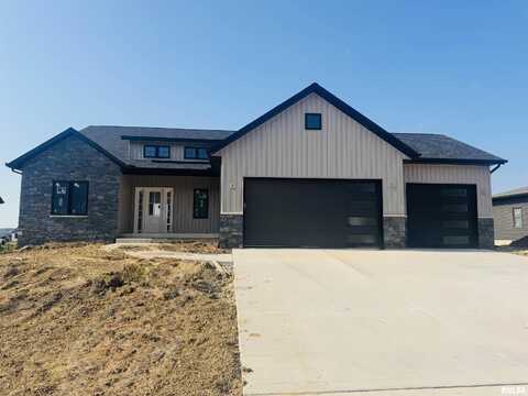 316 LINDA Lane, Riverdale, IA 52722