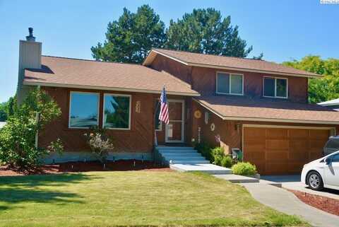1004 N Road 55, Pasco, WA 99301