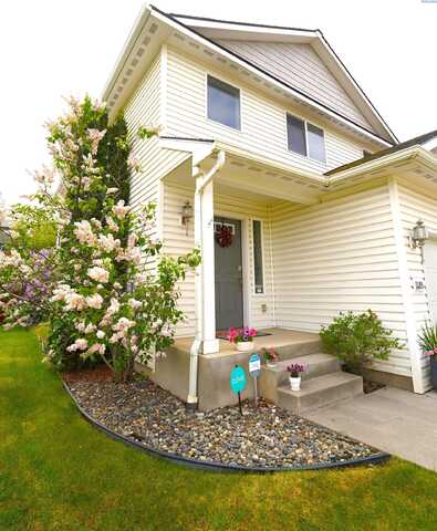 1185 SW Lost Trail Dr, Pullman, WA 99163