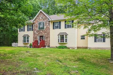 210 Swartsburo Drive, Tamiment, PA 18371