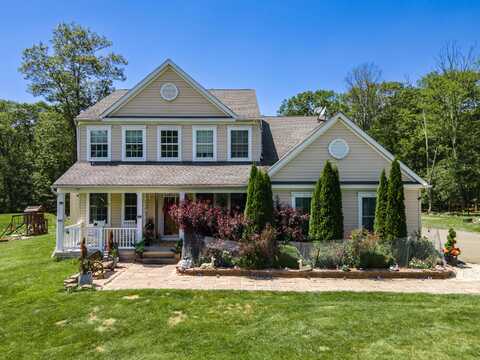6 Westridge Court, East Stroudsburg, PA 18302