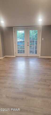 29 1/2 Cherry Avenue, Carbondale, PA 18407