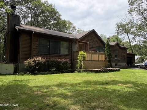 112 Goldrush Drive, Hawley, PA 18428