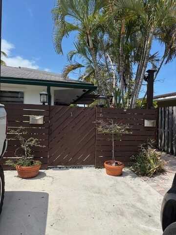 1637 NE 5th St, Fort Lauderdale, FL 33301