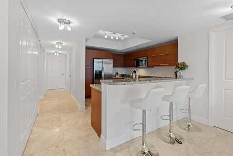 2641 N Flamingo Rd, Fort Lauderdale, FL 33323