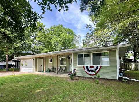E1780 AMY Street, WAUPACA, WI 54981