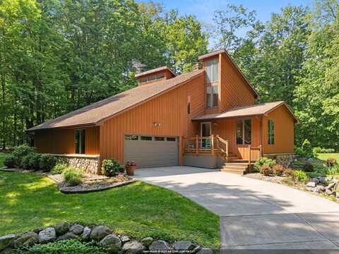 4331 PITTCO Road, GREEN BAY, WI 54313