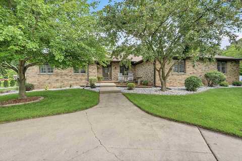 470 EARNHARDT Court, GREEN BAY, WI 54311