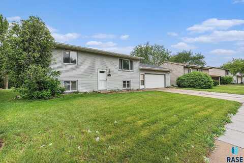 5909 W Bakker Park Dr, Sioux Falls, SD 57106