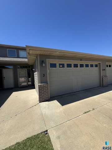 6509 S Tomar Rd, Sioux Falls, SD 57108