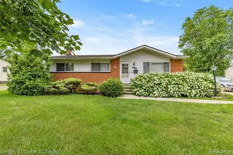29497 Bridge Street, Garden City, MI 48135