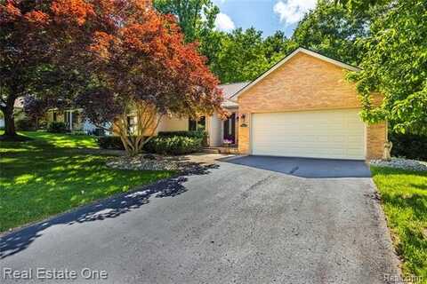 9611 Klais Road, Clarkston, MI 48348