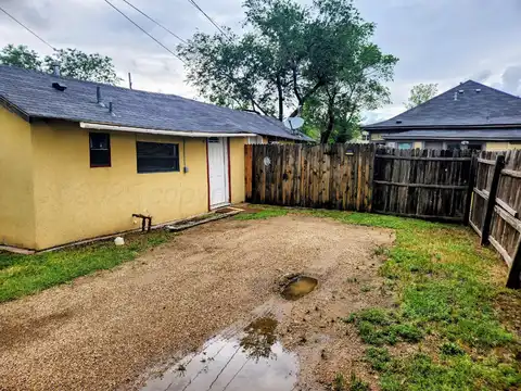 1908 3RD REAR Avenue, Canyon, TX 79015