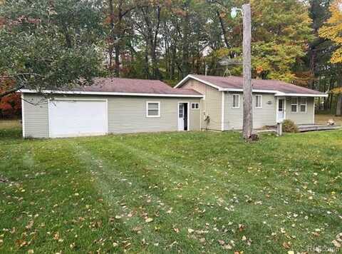 5315 E 8th Street, Au Gres, MI 48703