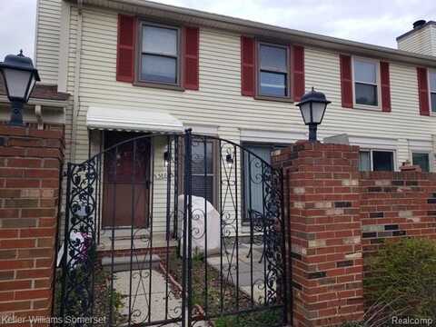 38844 GOLFVIEW Drive E, Clinton Township, MI 48038