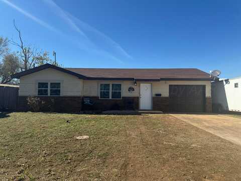 707 N Arkansas Street, Shamrock, TX 79079