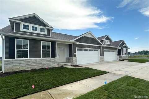 320 MCDOWELL DR, Howell, MI 48843