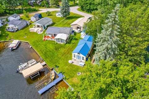 4333 Betty Lee Boulevard, Gladwin, MI 48624