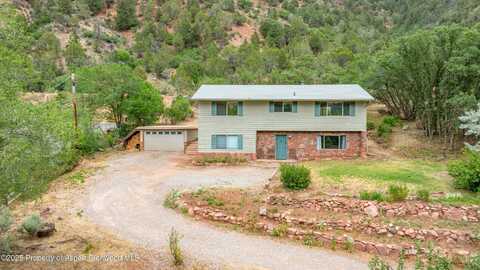 2314 Palmer Avenue, Glenwood Springs, CO 81601