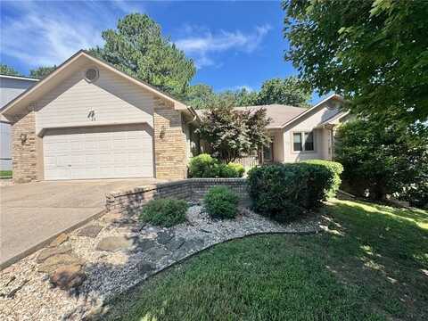 25 Elizabeth DR, Bella Vista, AR 72715