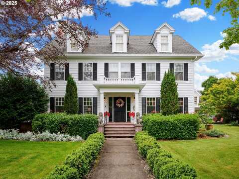 809 NE EVANS ST, McMinnville, OR 97128