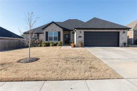 1355 NE Pershing ST, Fayetteville, AR 72704