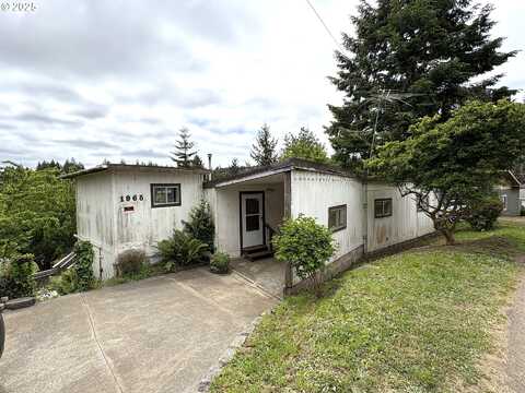 63474 3RD RD, Coos Bay, OR 97420