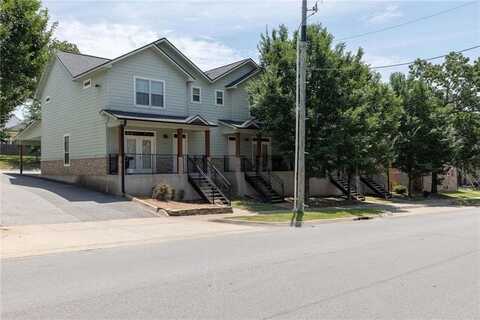 438 S Sang AVE, Fayetteville, AR 72701