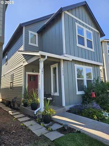 1672 NW LANDON ST, McMinnville, OR 97128