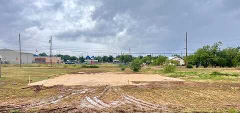 115 E 41st St, San Angelo, TX 76903